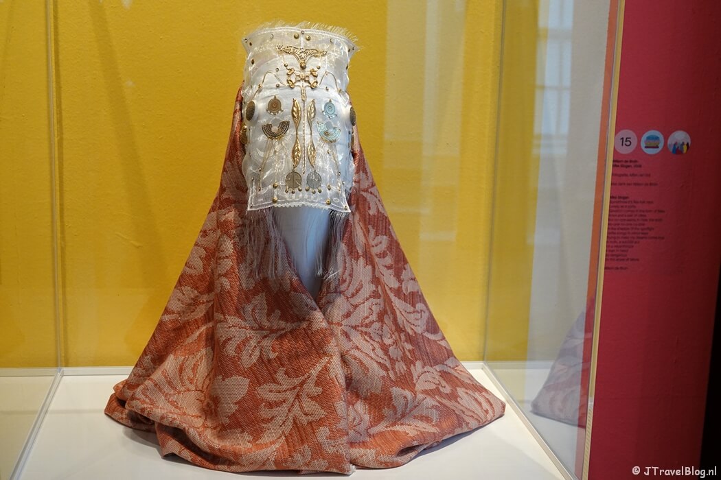 Een masker in Museum van de Geest in Haarlem