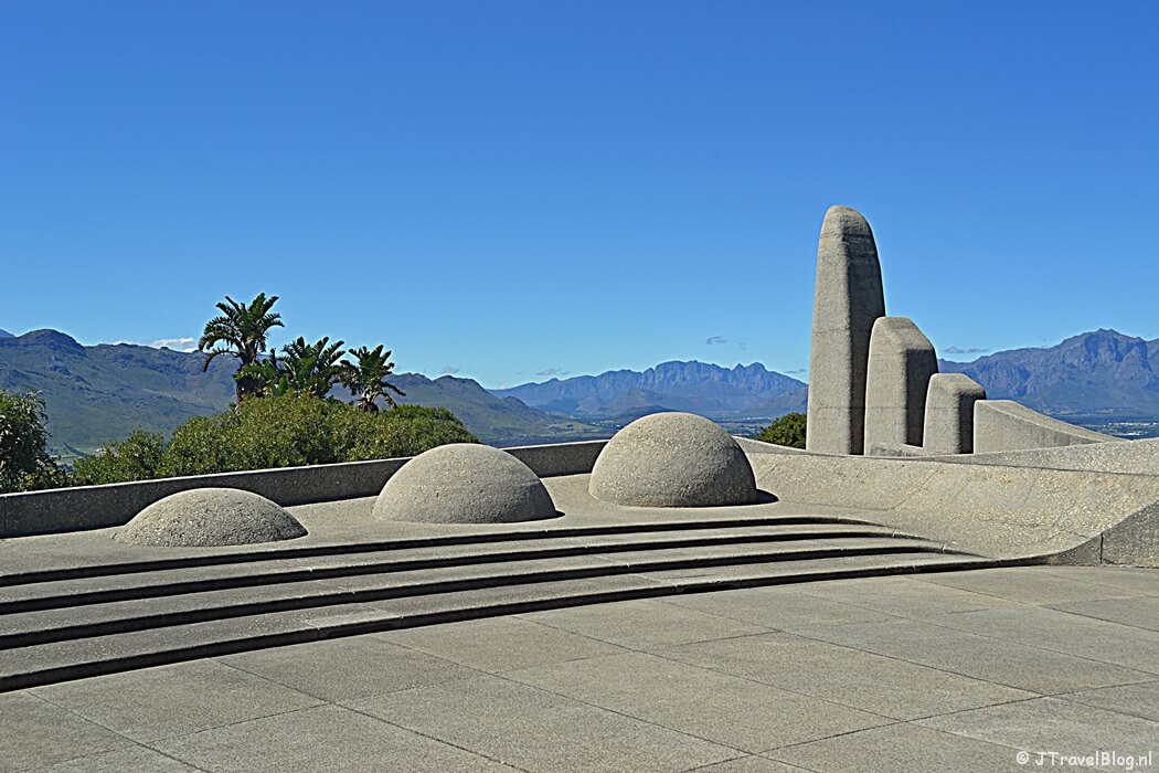 Fotoblog met blauwe foto's: Taalmonument in Paarl/Zuid-Afrika