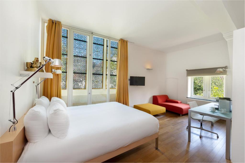 Bijzonder overnachten in een kerk: Kruisherenhotel in Maastricht โ Limburg