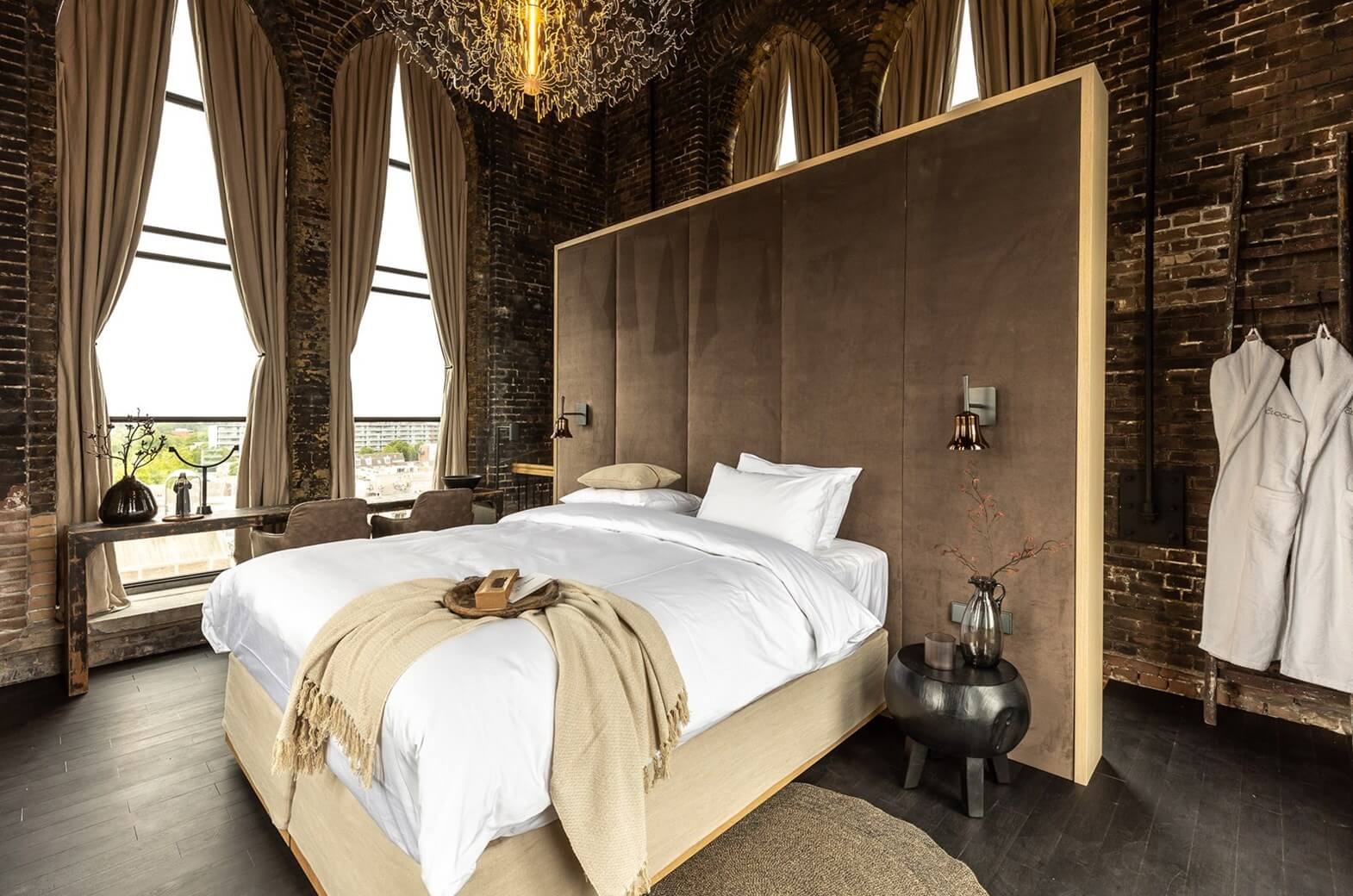 Bijzonder overnachten in een kerk: Sint-Laurentiuskerk in Weesp โ Noord-Holland