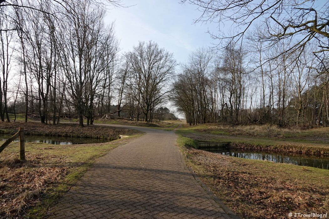 Het Van Lennepkanaal tijdens de Roots wandeling in de Amsterdamse Waterleidingduinen vanaf ingang Panneland