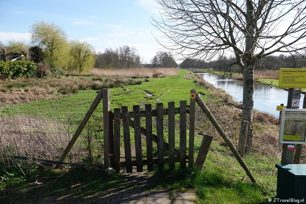 Een klaphek tijdens mijn wandeling van de 3e etappe van de oudste wandelroute van Nederland van Nederhorst den Berg naar Hilversum