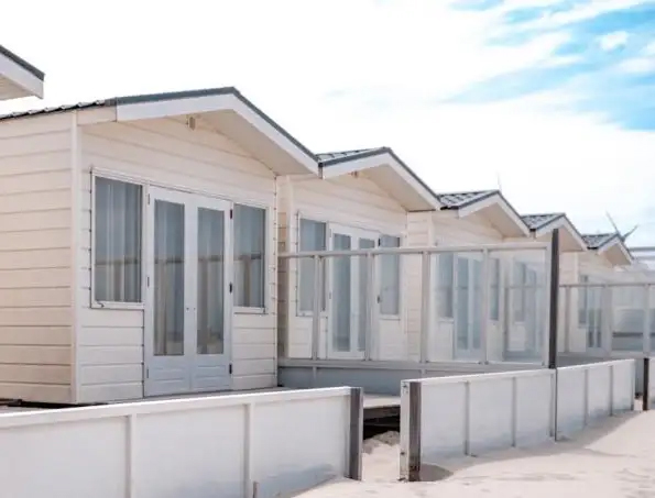 Overnachten in een huisje aan zee: Strandhuisje in Wijk aan Zee - Noord-Holland