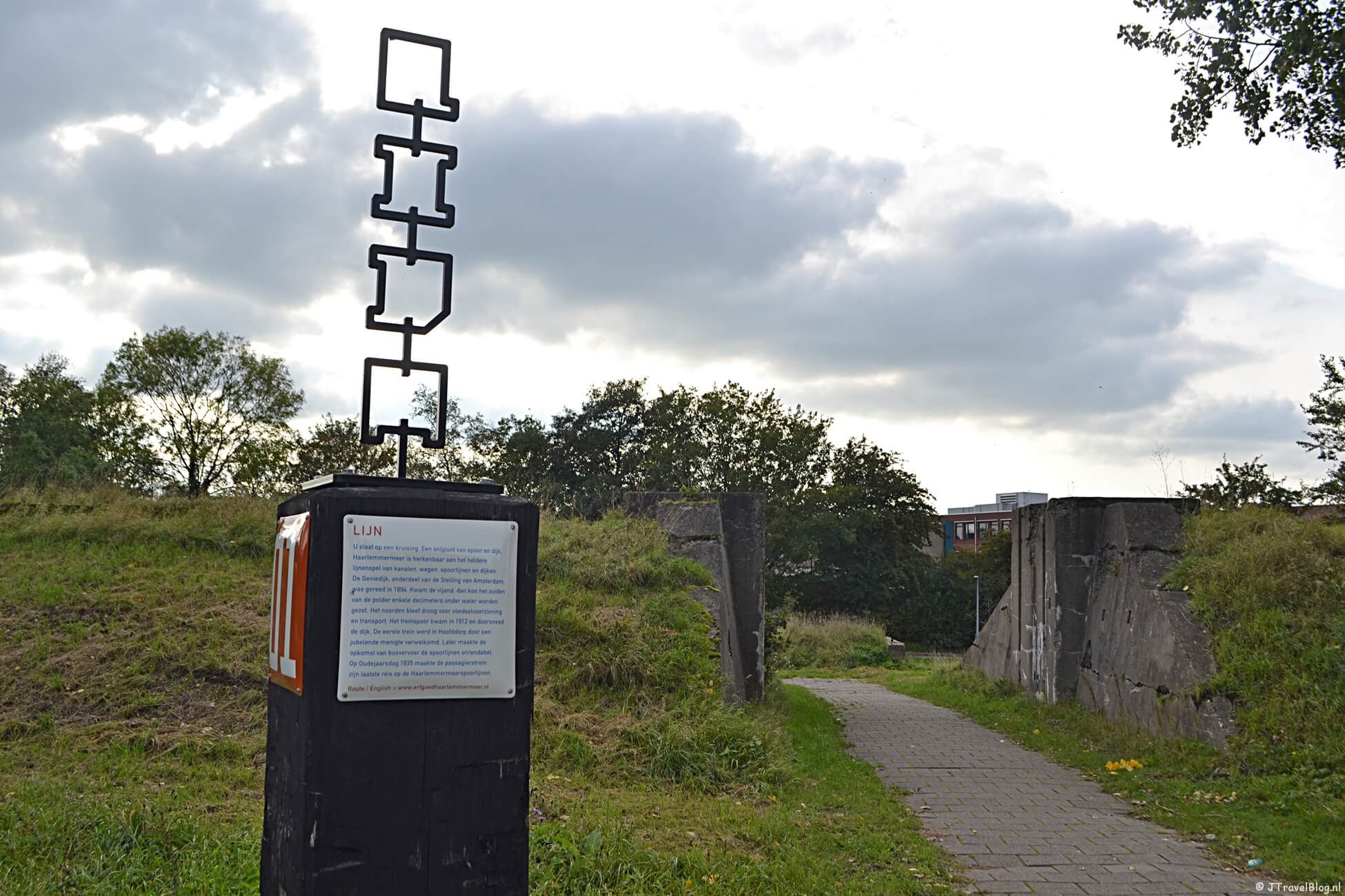 Verhalenpalen Haarlemmermeer : nr. 1 – LIJN / Spoor en dijk