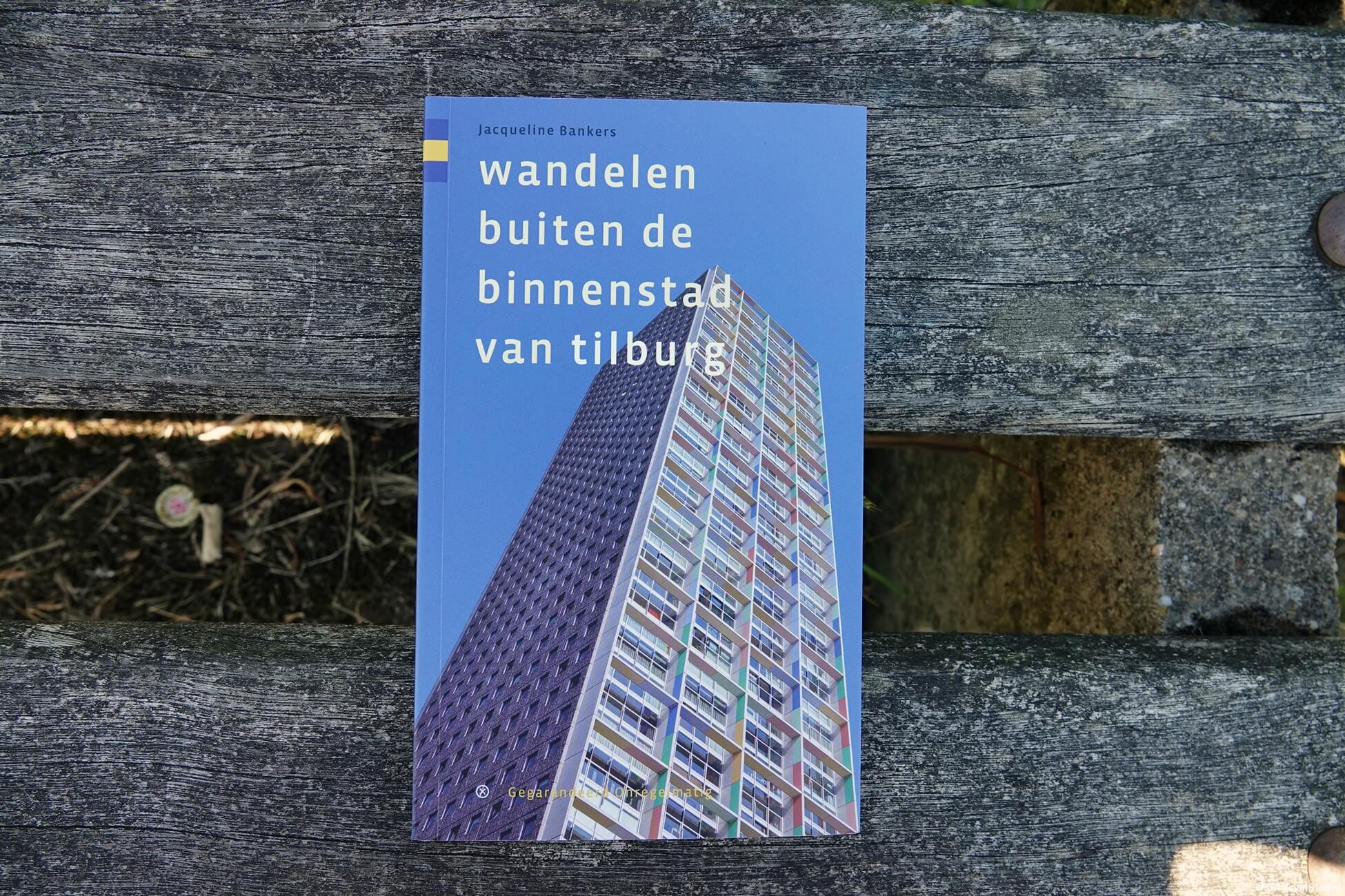 Wandelgids 'Wandelen buiten de binnenstad van Tilburg'