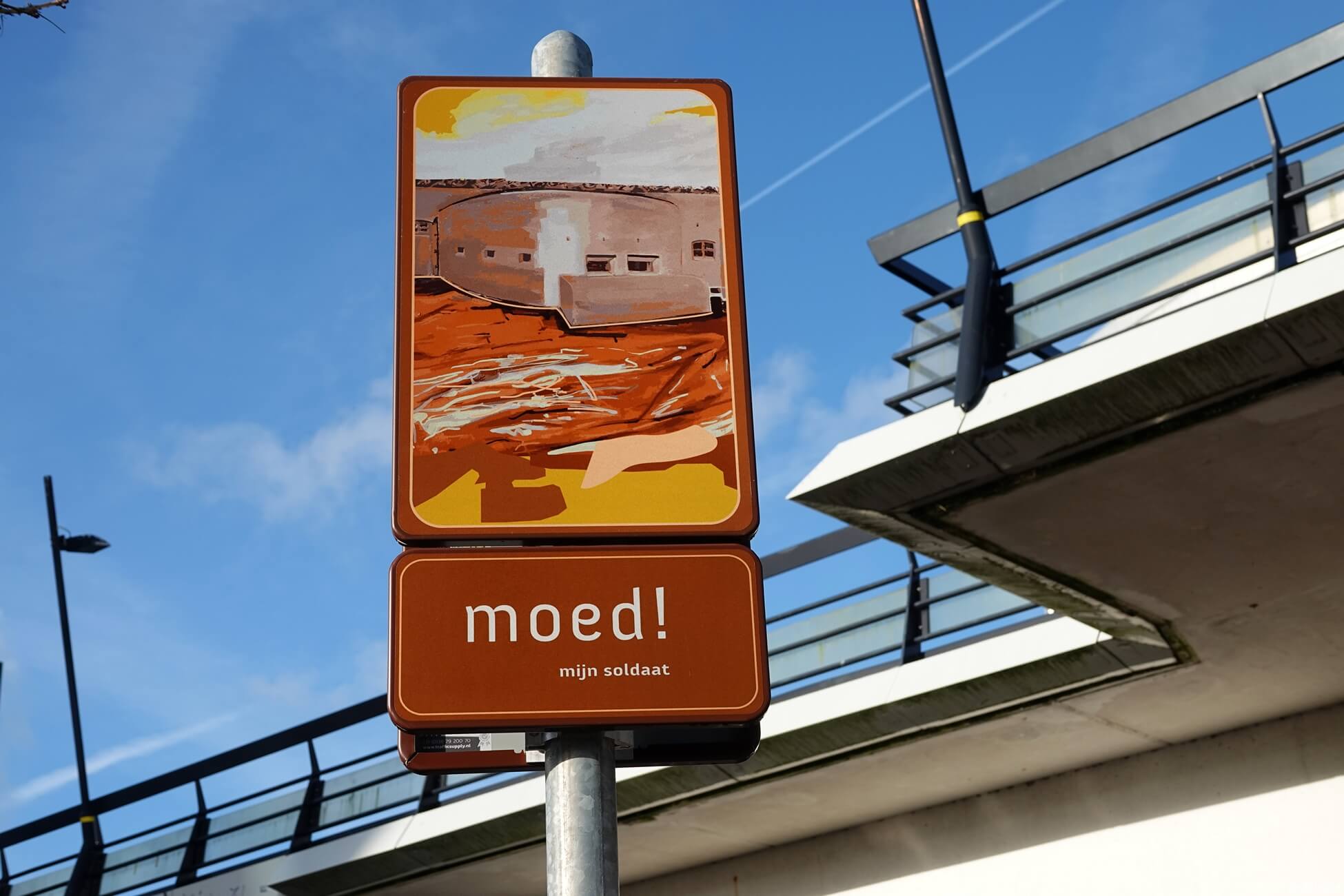 Kunstwerk ‘Moed! Mijn Soldaat’ aan de Geniedijk in Hoofddorp