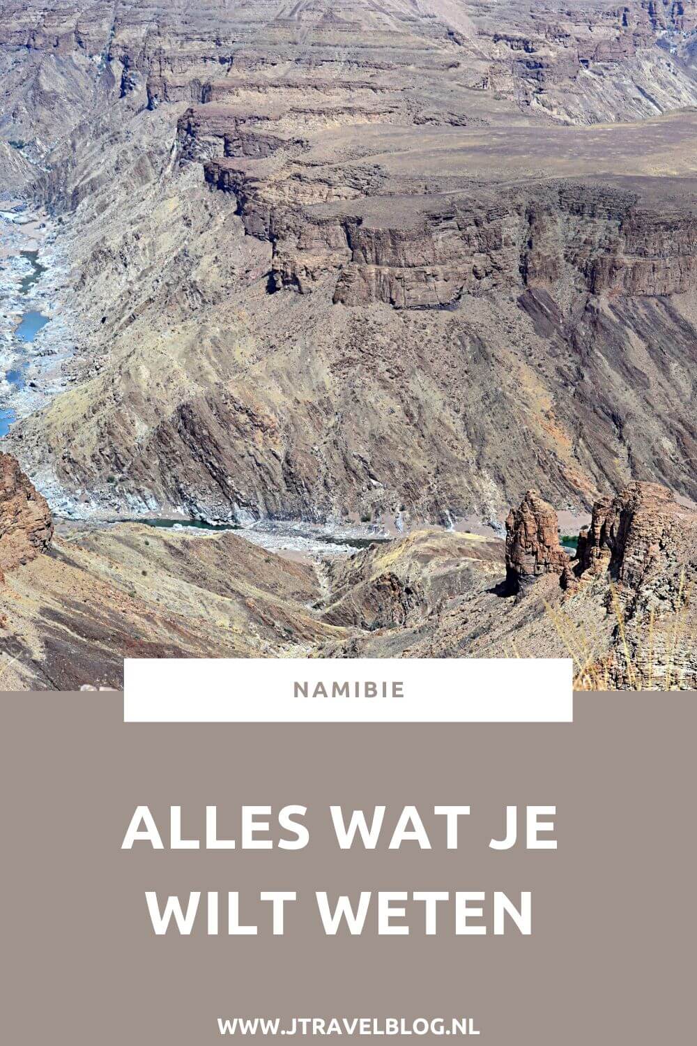 Ik heb in dit artikel alles wat je wilt weten over reizen naar Namibië op een rijtje gezet. Ik probeer in dit artikel antwoord te geven op veel gestelde vragen als grensdocumenten, beste reistijd, geldzaken, verkeer, veiligheid en andere zaken. #namibie #alleswatjewiltwetenovernamibie #jtravel #jtravelblog