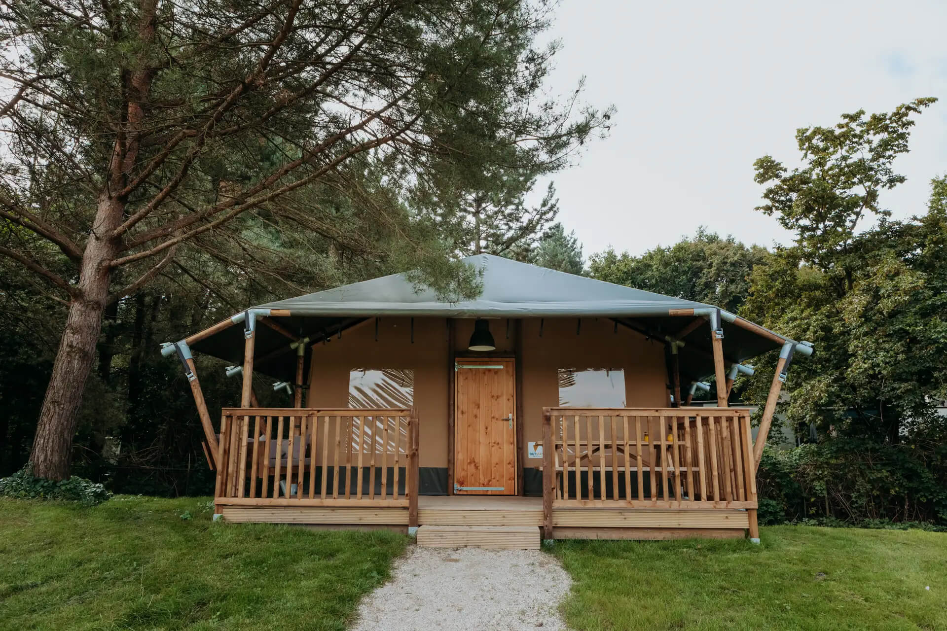Overnachten in een tipitent of op een glamping : een glamping lodge in Zeewolde – Flevoland