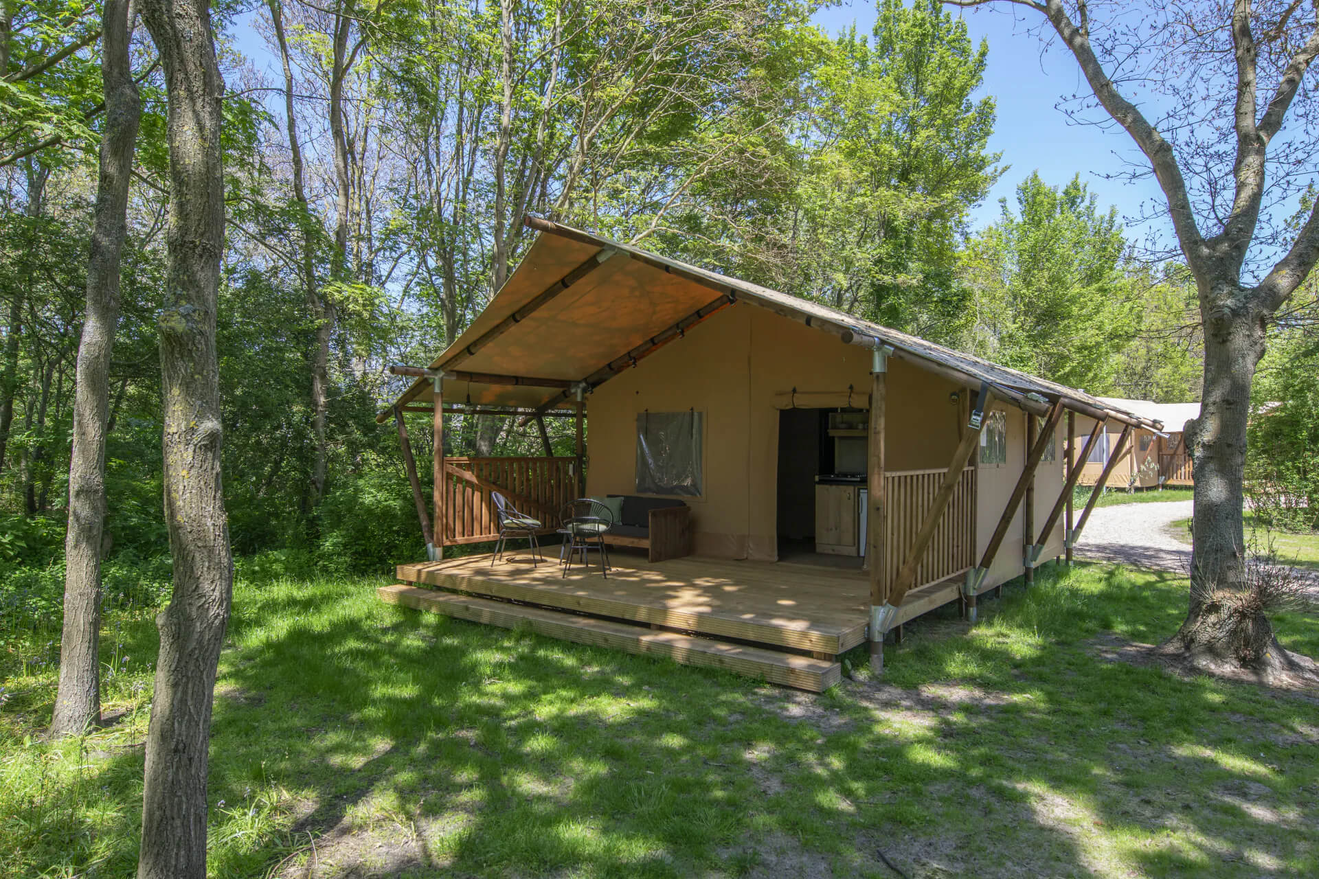 Overnachten in een tipitent of op een glamping : een safaritent in Kijkduin – Zuid-Holland
