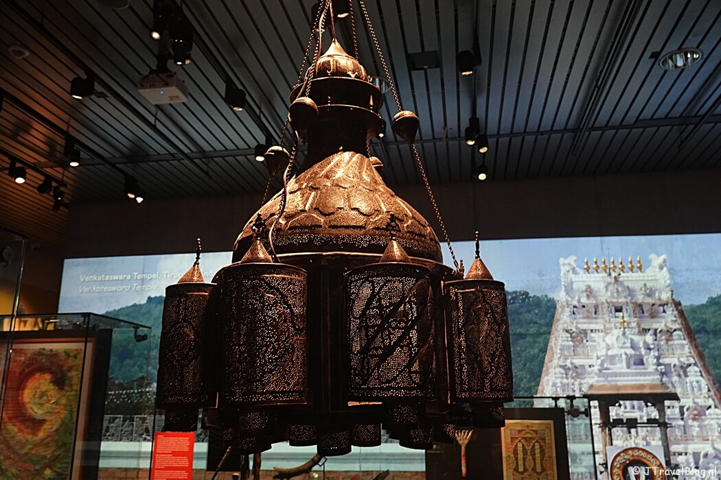 Aziรซ in het Wereldmuseum Leiden in Leiden