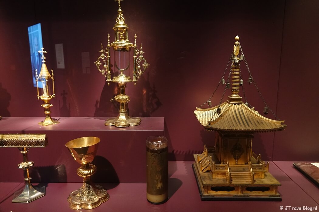 De wisseltentoonstelling 'In de ban van goud' in het Wereldmuseum Leiden in Leiden