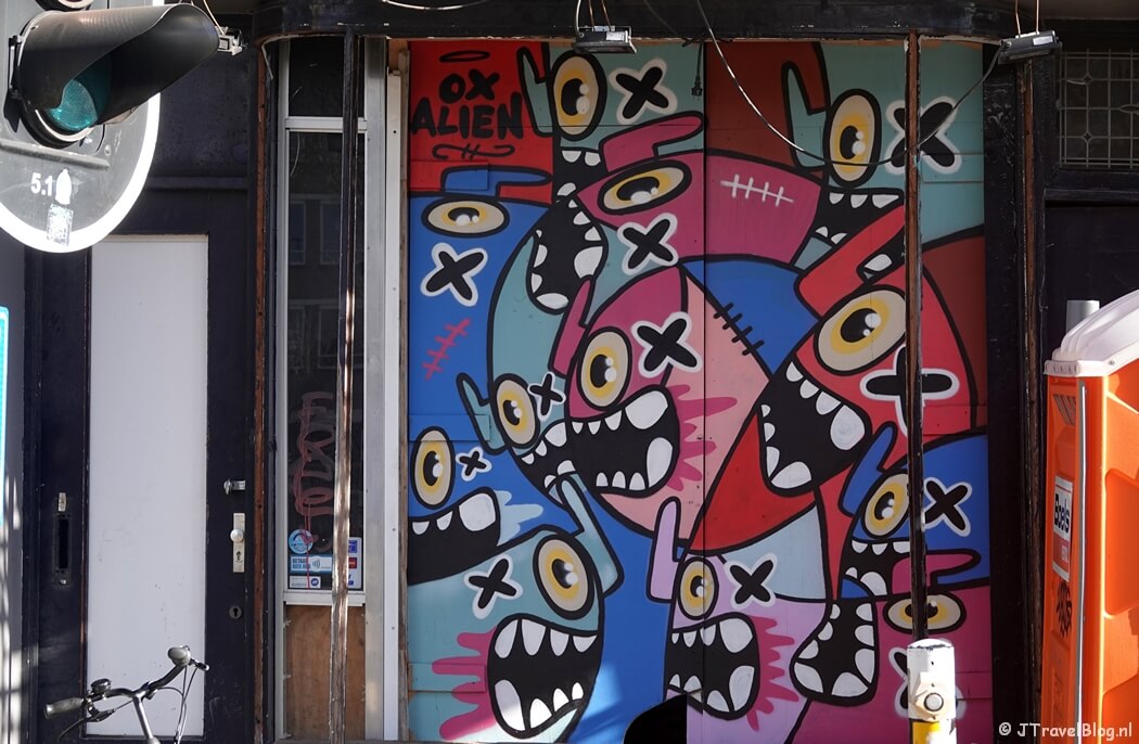 Street art van Ox-Alien tijdens mijn street art wandeling in Rotterdam-Noord