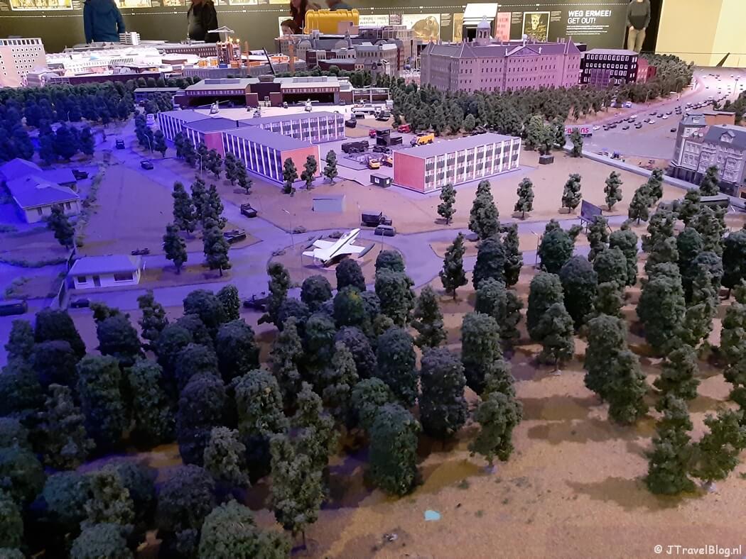 Samenleving in het Nationaal Militair Museum in Soesterberg