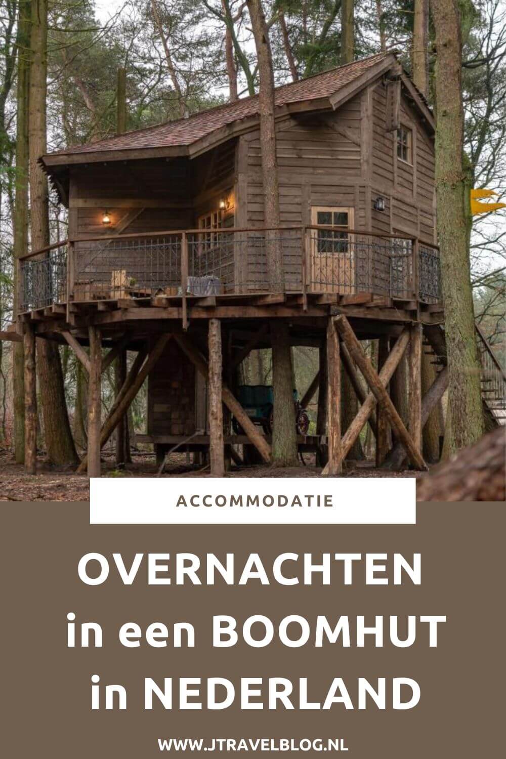 Bij een boomhutovernachting verblijf je in een van hout gemaakte accommodatie die boven de grond tussen de bomen is gebouwd. In deze blog heb ik een aantal boomhutten in Nederland waar je kunt overnachten op een rijtje gezet. #boomhut #accommodatie #jtravelblog #jtravel