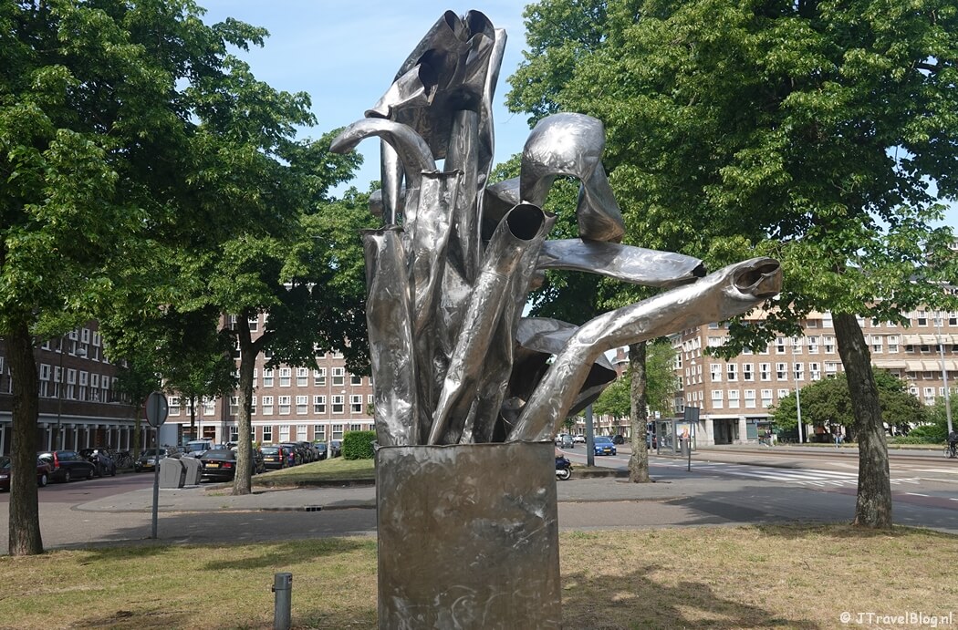 Kunstwerk van Herbert Nouwens (nr. 57) tijdens ARTZUID 2025 in Amsterdam