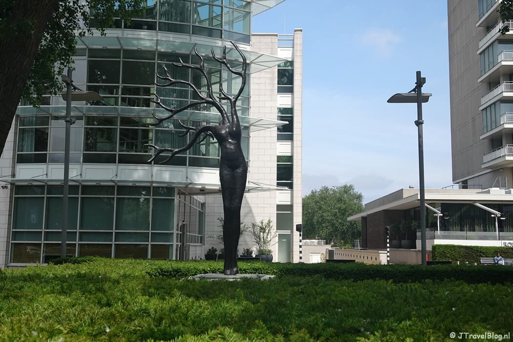 Kunstwerk van Iris Le Rรผtte (nr. 11) tijdens ARTZUID 2025 in Amsterdam