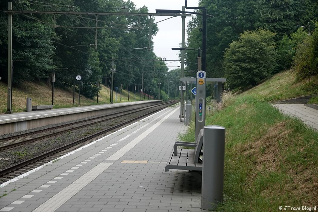 Station van Oosterbeek tijdens etappe 7 van het Pad van de Vrijheid rond Oosterbeek