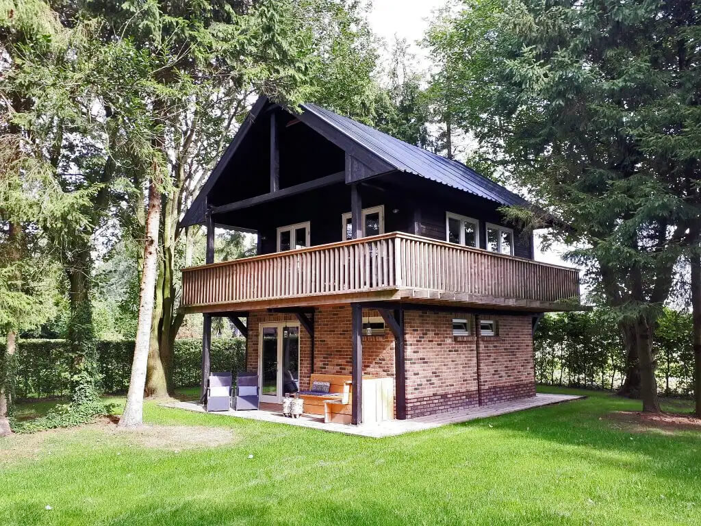 De leukste boshuisjes in Nederland : Boomhuis in Emmen - Drenthe