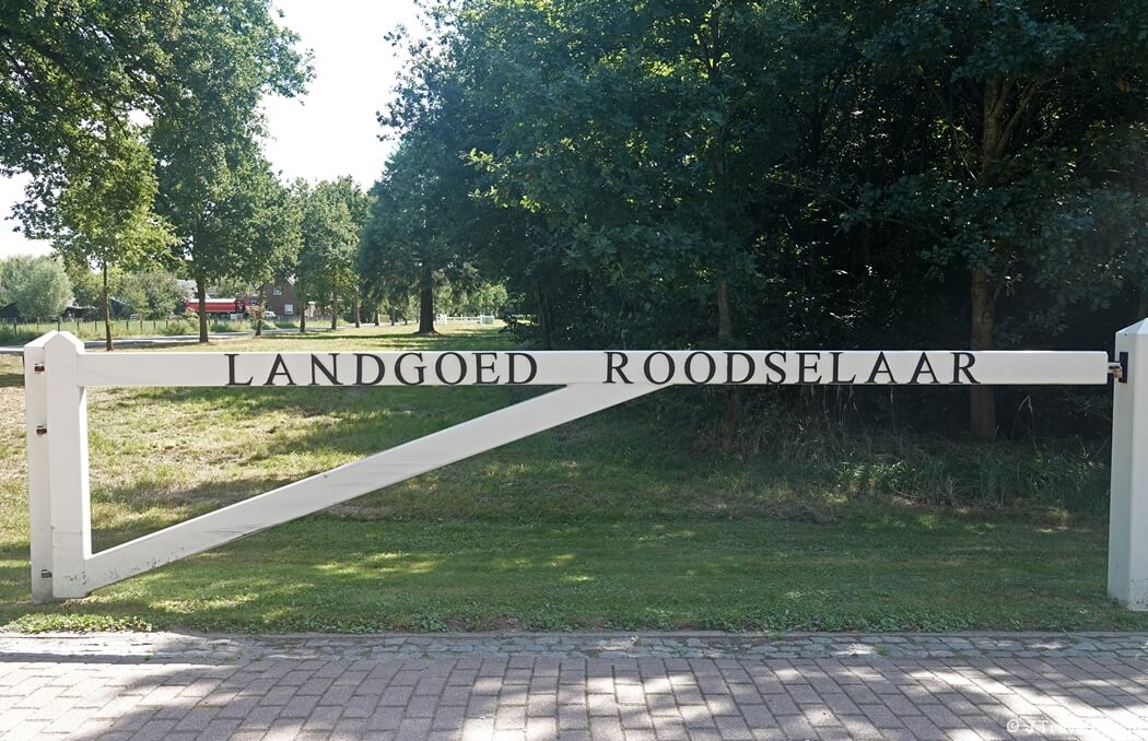 Landgoed Roodselaar tijdens etappe 10 van het Pad van de Vrijheid van Lunteren naar Veenendaal De Klomp