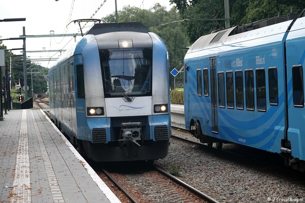 Station Lunteren tijdens etappe 9 van het Pad van de Vrijheid van Ede naar Lunteren