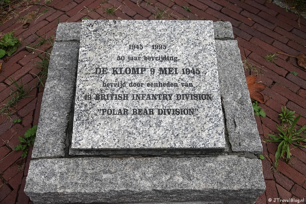 Bevrijdingsmonument De Klomp tijdens etappe 11 van het Pad van de Vrijheid van Veenendaal De Klomp naar Veenendaal Prattenburg