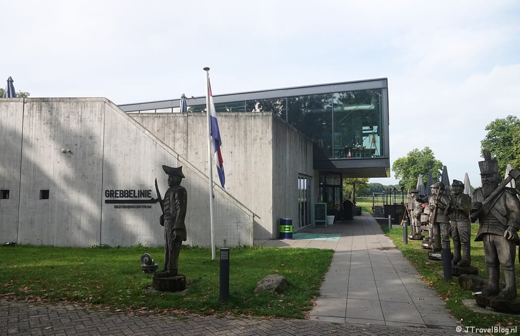 Grebbelinie Bezoekerscentrum tijdens etappe 11 van het Pad van de Vrijheid van Veenendaal De Klomp naar Veenendaal Prattenburg