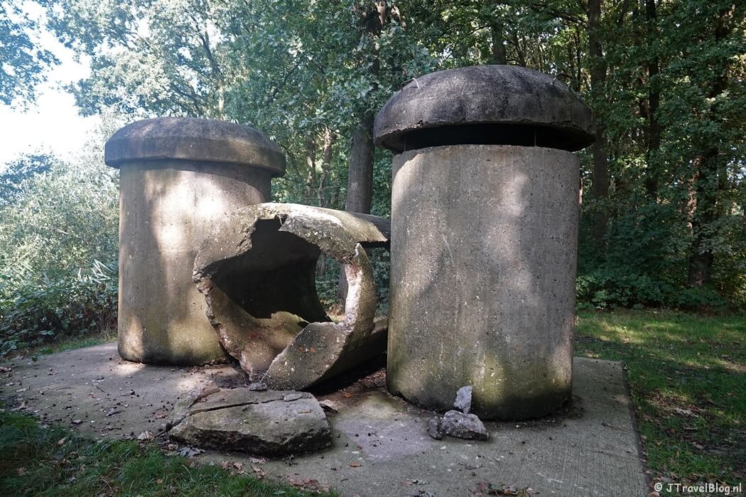 Kochbunker op Fort aan de Buursteeg tijdens etappe 11 van het Pad van de Vrijheid van Veenendaal De Klomp naar Veenendaal Prattenburg