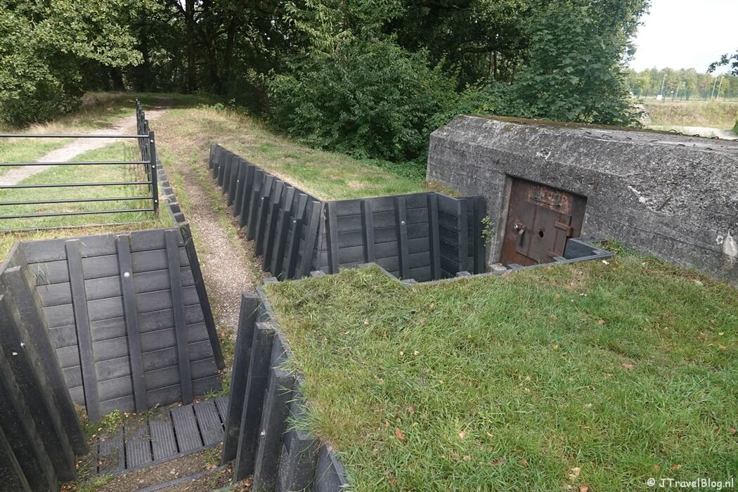 Fort aan de Buursteeg tijdens etappe 11 van het Pad van de Vrijheid van Veenendaal De Klomp naar Veenendaal Prattenburg