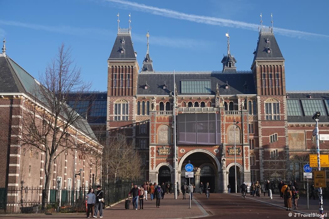 Het Rijksmuseum in Amsterdam tijdens de Podwalk Het Verhaal van Nederland – Amsterdam : Weldoeners en weelde in de Pijp