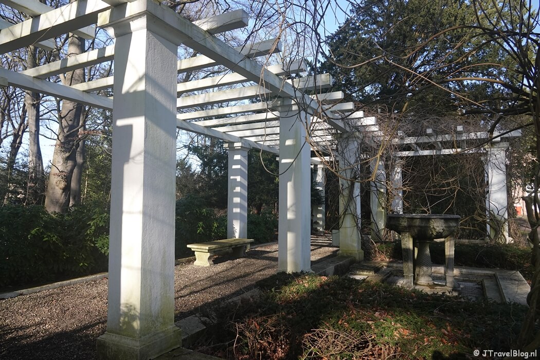 De pergola op Buitenplaats De Hartekamp tijdens de Hartekamproute in Heemstede