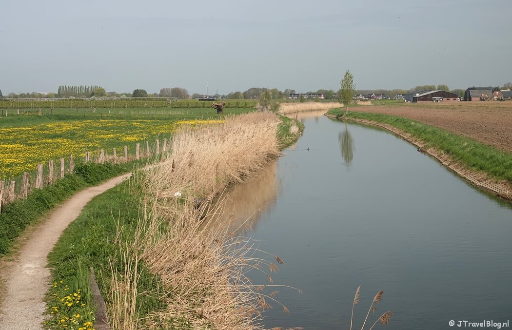 Het Jaagpad tijdens etappe 2 van het Utrechtpad van Odijk naar Cothen