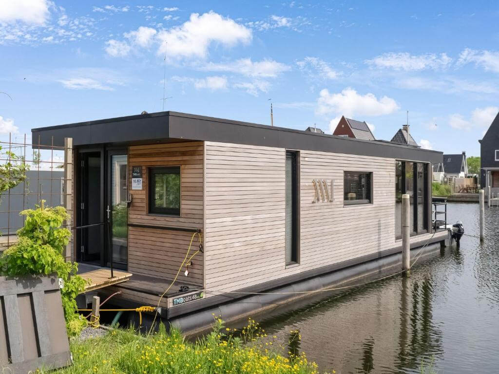 Overnachten op een woonboot : Houseboat in Stavoren