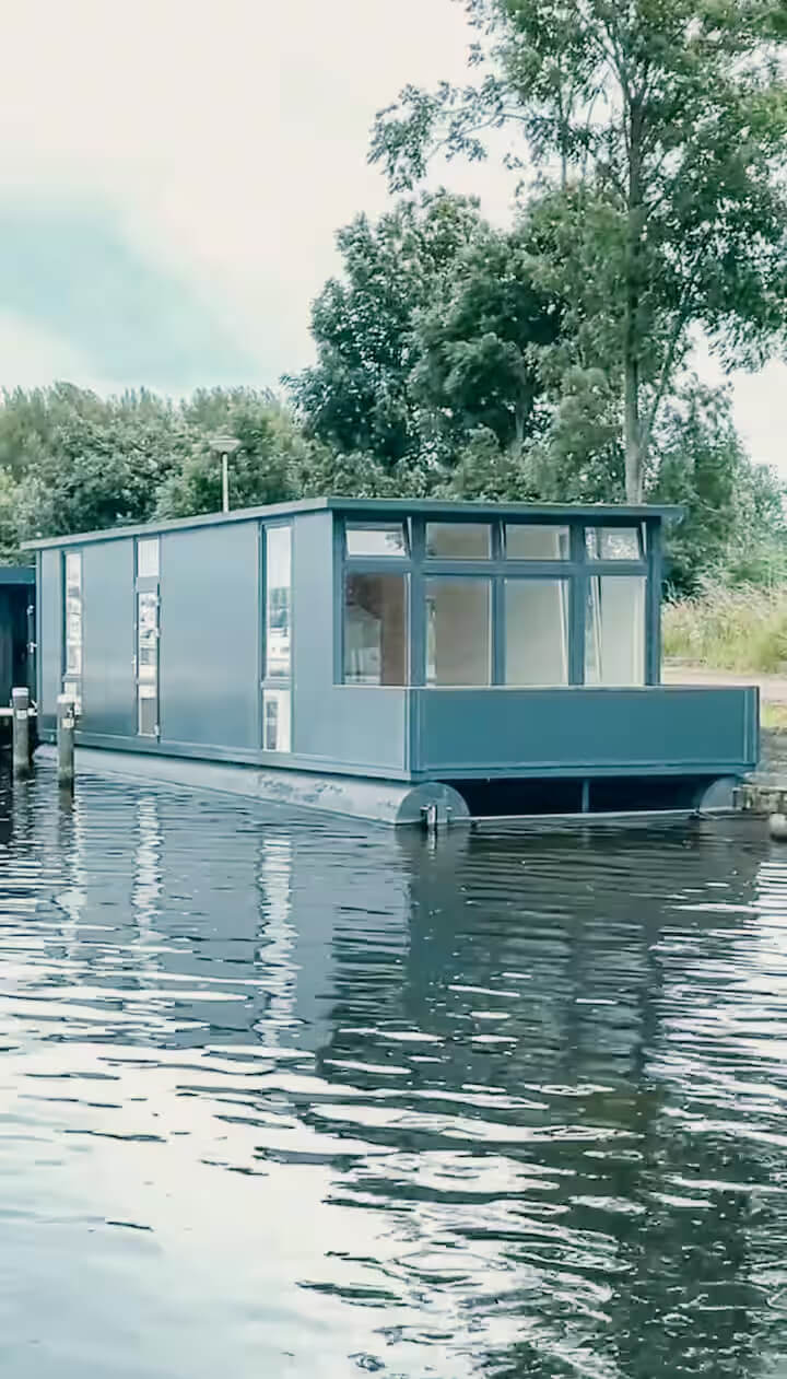 Overnachten op een woonboot : Retreatboat in Lithoijen