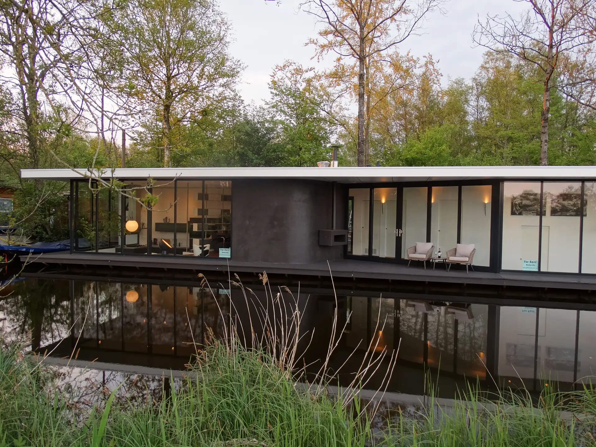 Overnachten op een woonboot : Woonboot in Giethoorn