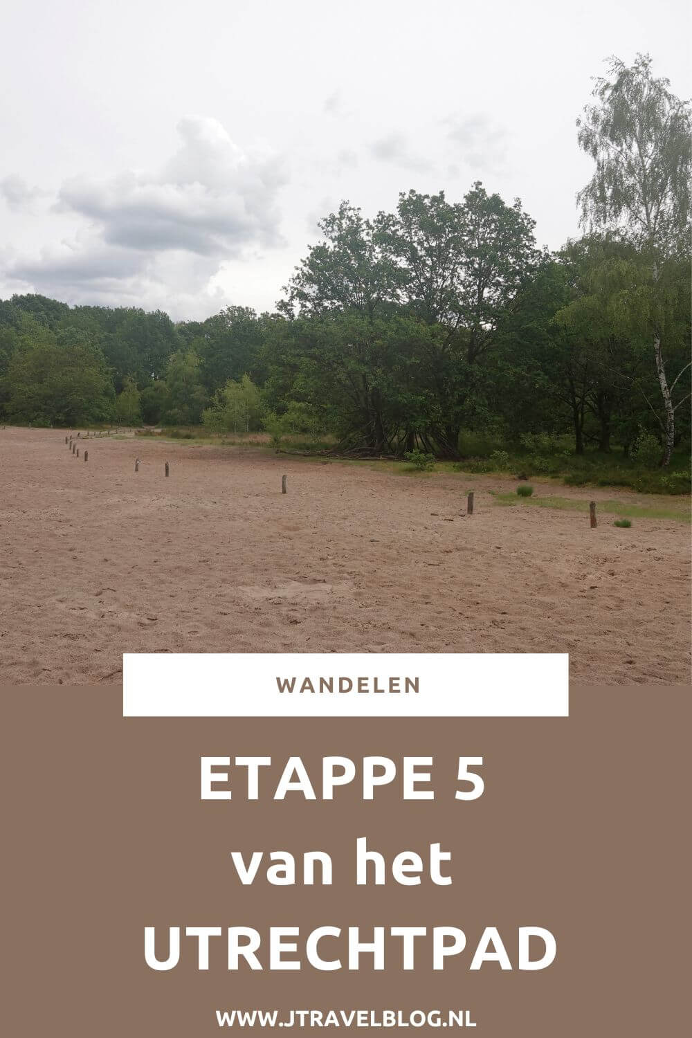 Een verslag van etappe 5 van het Utrechtpad. Deze vijfde etappe loopt van Amerongen via de Amerongse Berg en bezoekerscentrum Grebbelinie naar Renswoude over een afstand van 15,2 kilometer. Mijn belevenissen en mijn route lees je in deze blog. Loop je mee? #utrechtpad #etappe5 #amerongen #renswoude #wandelen #hiken #jtravelblog #jtravel