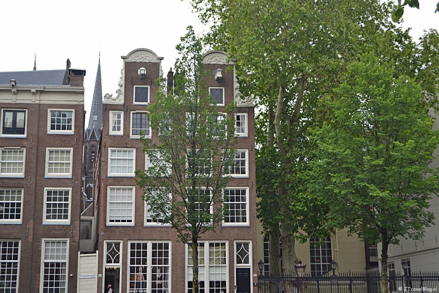 Het Klederdrachtmuseum aan de Herengracht in Amsterdam