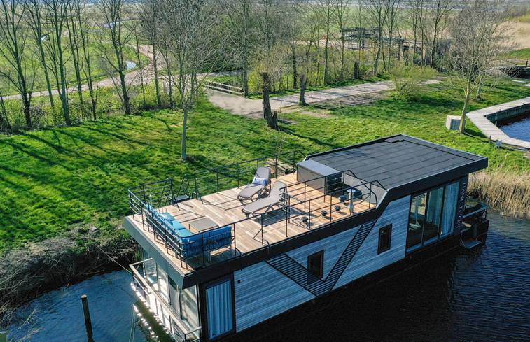 Boot in Warns/Friesland via Natuurhuisje.nl