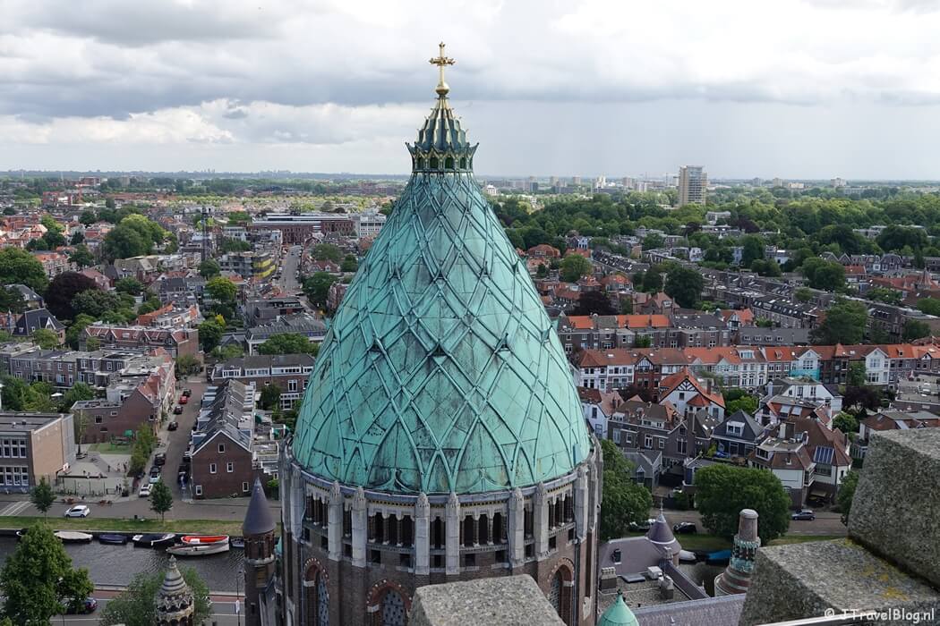 De koepel vanaf de Vrouwentoren tijdens het 'Mysterie van de Rode Robijn' in de KoepelKathedraal in Haarlem