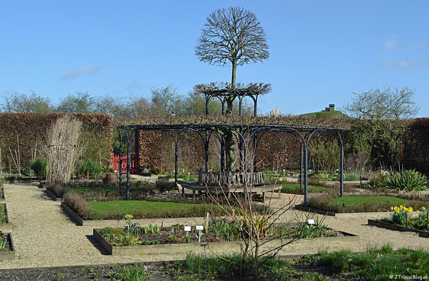 De tuin van het Muiderslot in Muiden