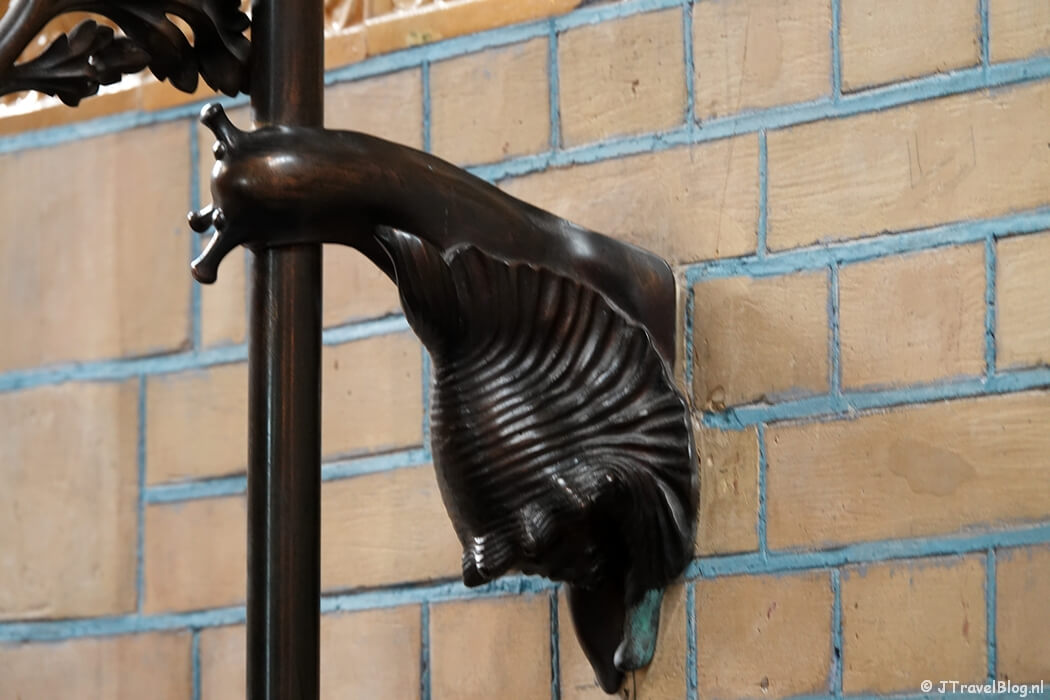 Een slak tijdens mijn speurtocht in het kader van het 'Mysterie van de Rode Robijn' in de KoepelKathedraal in Haarlem