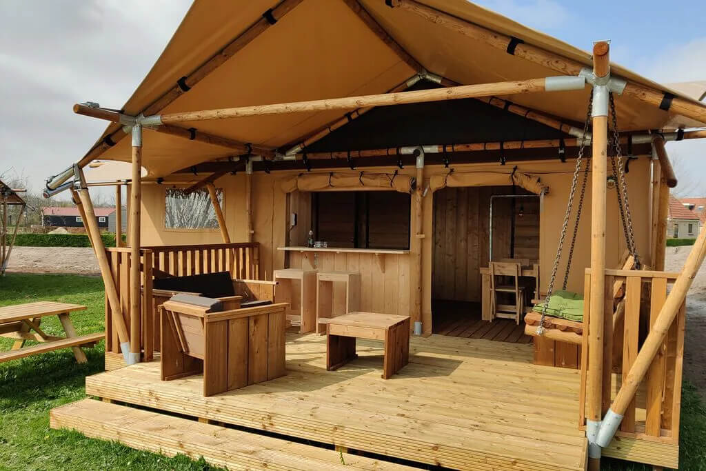 Glamping in Bant in Flevoland via Belvilla.nl