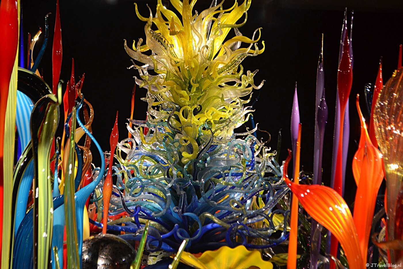 De tentoonstelling van Chihuly in het Groninger Museum in Groningen