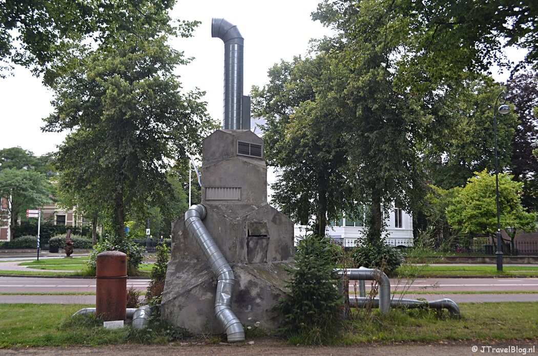 Het kunstwerk Powerplant van Leonard van Munster tijdens mijn wandeling langs de Beeldengalerij in Haarlem