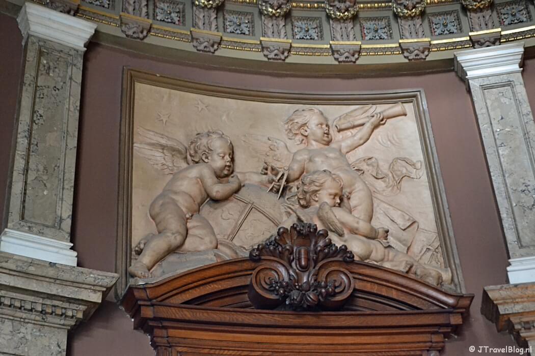 De entree van het Teylers Museum in Haarlem