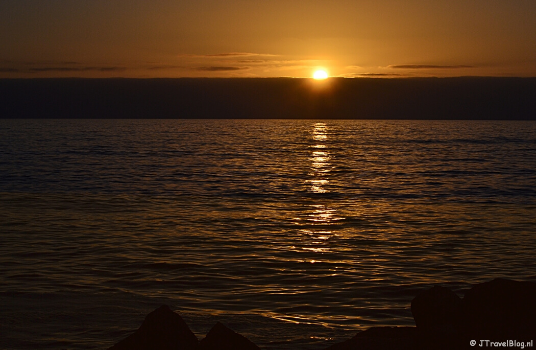 Zo zorg je voor twee keer zoveel vakantiedagen in 2023, waardoor je een (verre) reist kunt maken en kunt genieten van een mooie zonsondergang