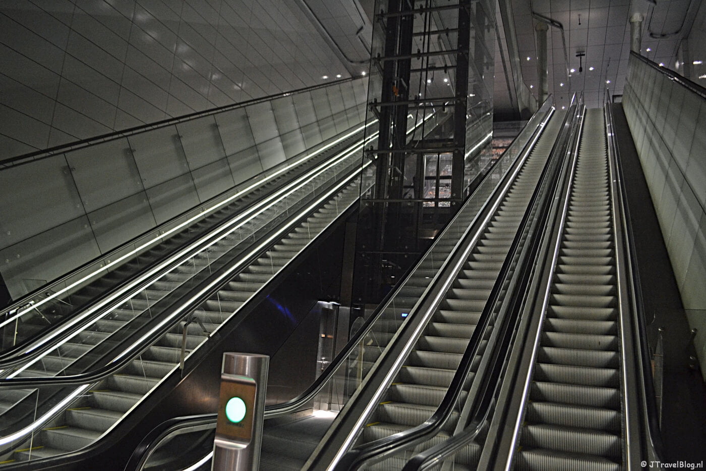 De roltrap van station Rokin