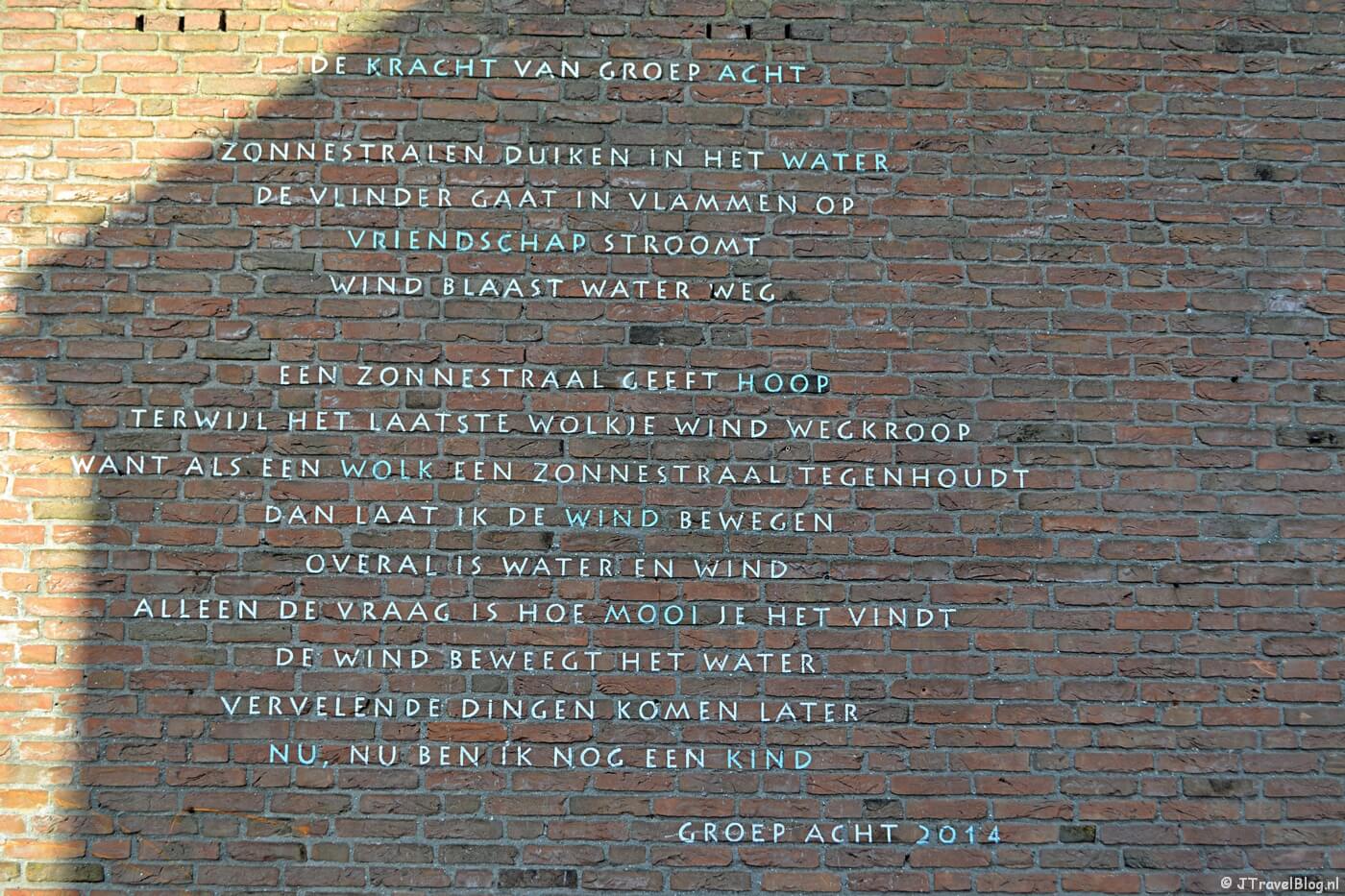 Muurgedicht ‘De kracht van groep acht'