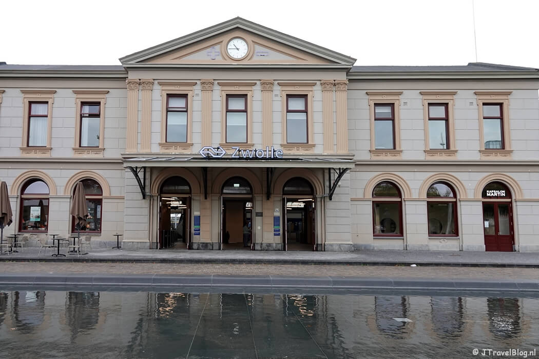 Station Zwolle tijdens de 20e etappe van het Westerborkpad