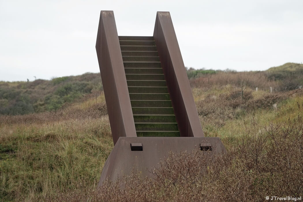 Geen titel van Niko de Wit in het beeldenpark ‘Een Zee van Staal’ in Wijk aan Zee