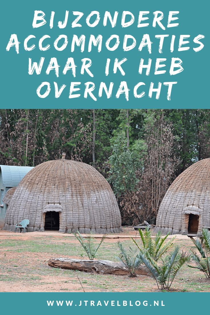 Tijdens mijn reizen heb ik een aantal keren in bijzondere accommodaties geslapen, zoals een beehive, een ouderwetse bedstede en een safaritent. Meer lezen doe je op mijn website. Lees je mee? #accommodaties #jtravel #jtravelblog